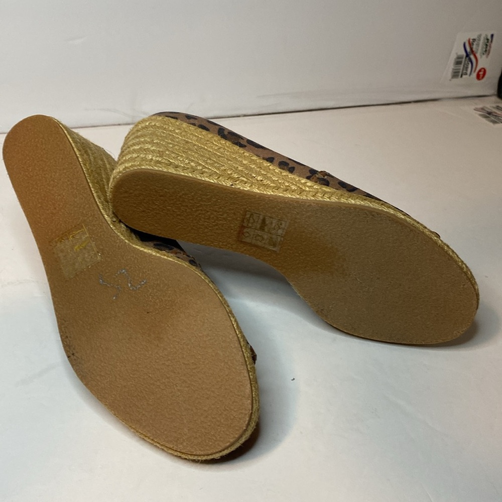 Jack Rogers Leopard Print Espadrille Wedge Sandals size 8 - Picture 4 of 10